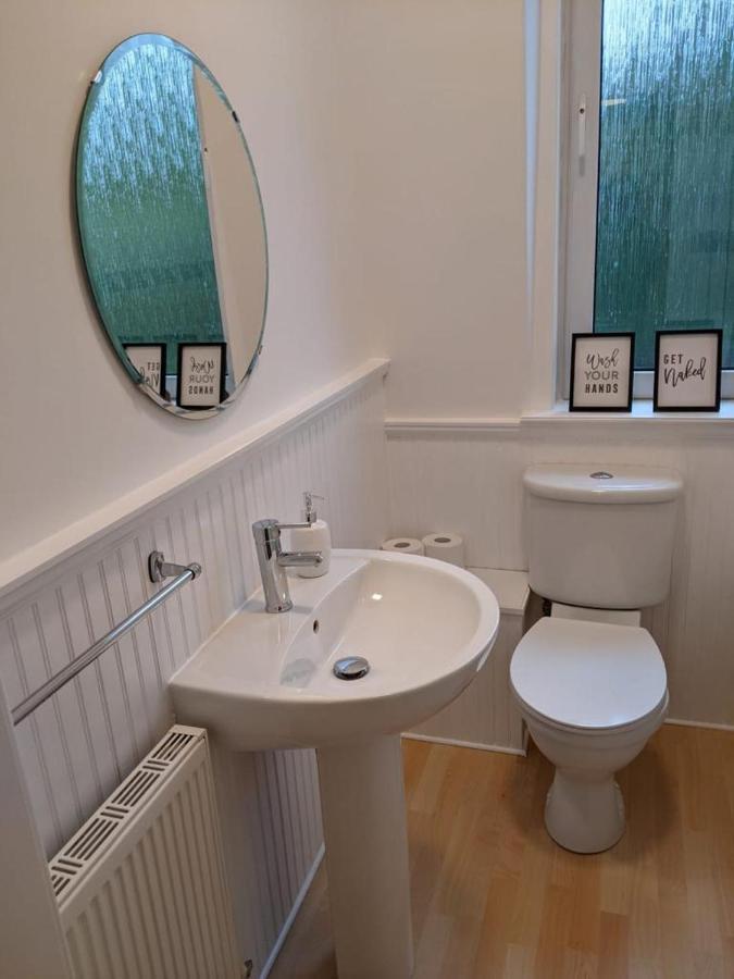 Glenclova - No 5 Bellyeoman, Bright Two Bedroom Apartment Dunfermline Exterior photo